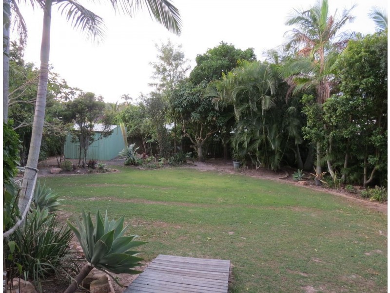 12 Annette Street, Dundowran Beach QLD 4655