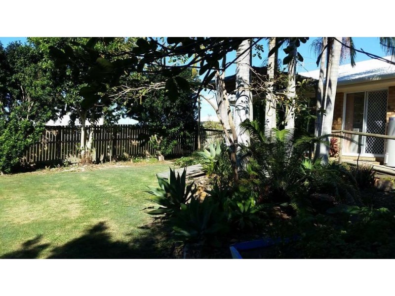12 Annette Street, Dundowran Beach QLD 4655