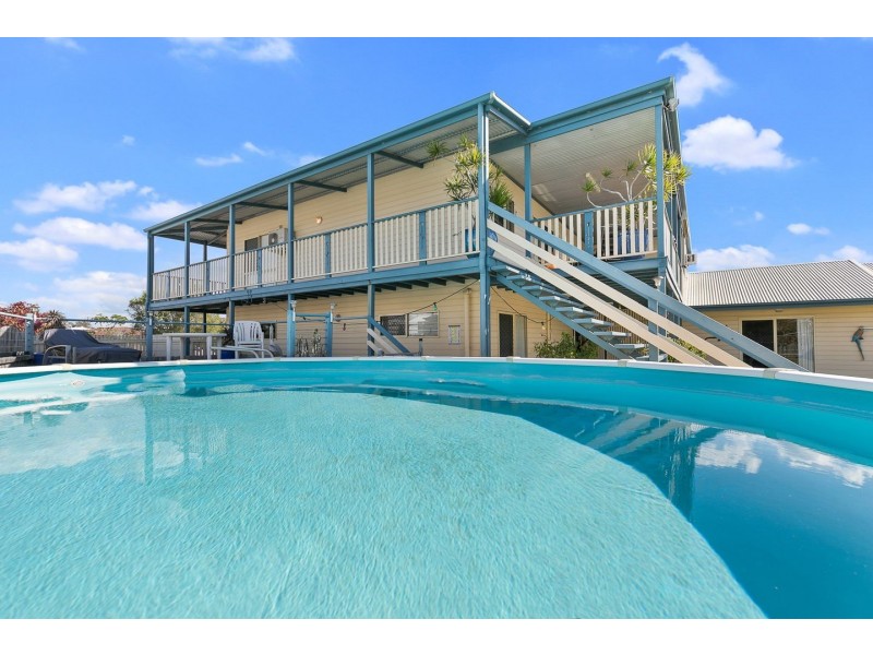 40 Vanda Street, Urangan QLD 4655