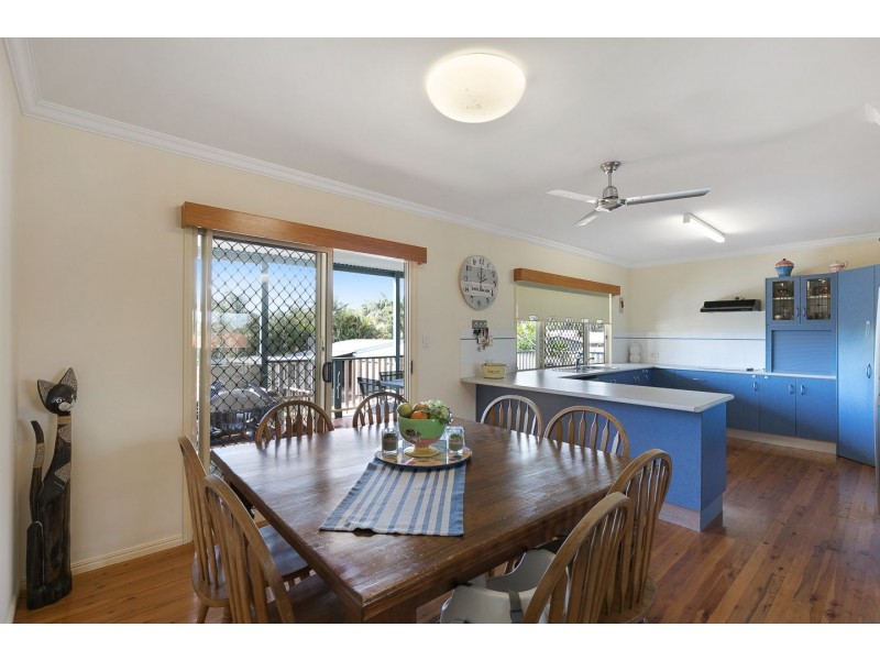 40 Vanda Street, Urangan QLD 4655