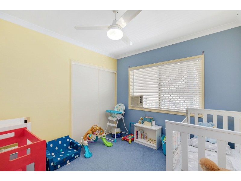 40 Vanda Street, Urangan QLD 4655