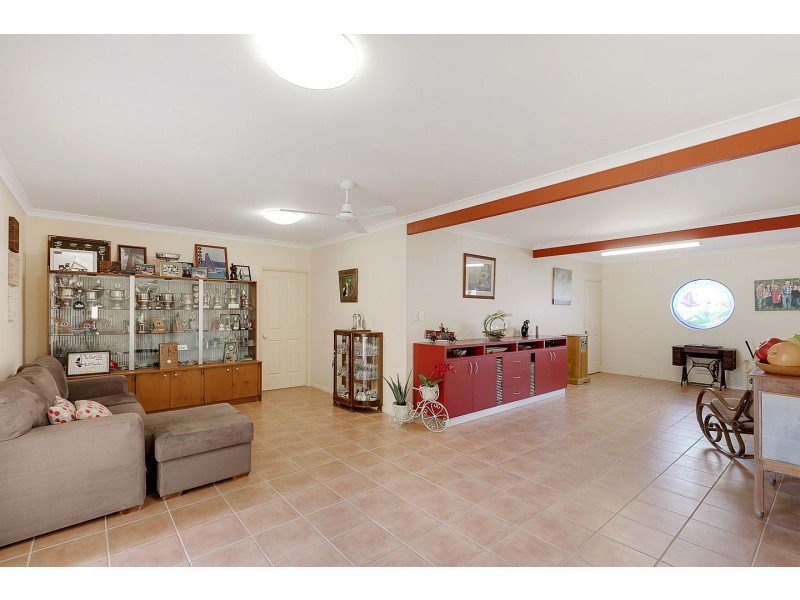 40 Vanda Street, Urangan QLD 4655