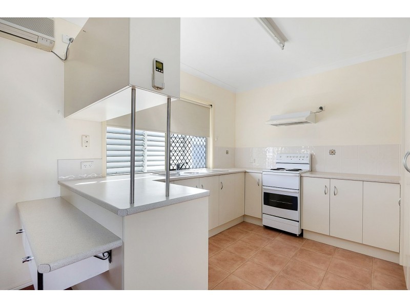 40 Vanda Street, Urangan QLD 4655