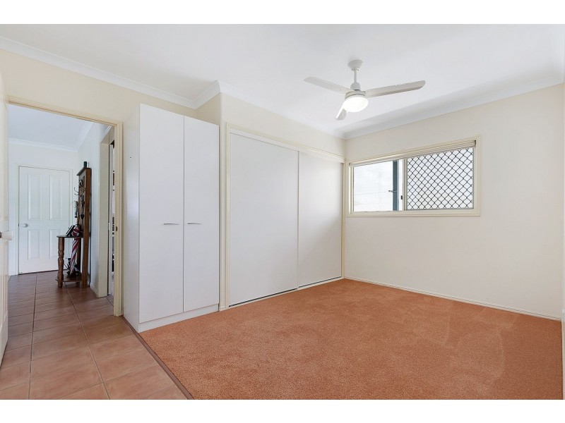 40 Vanda Street, Urangan QLD 4655