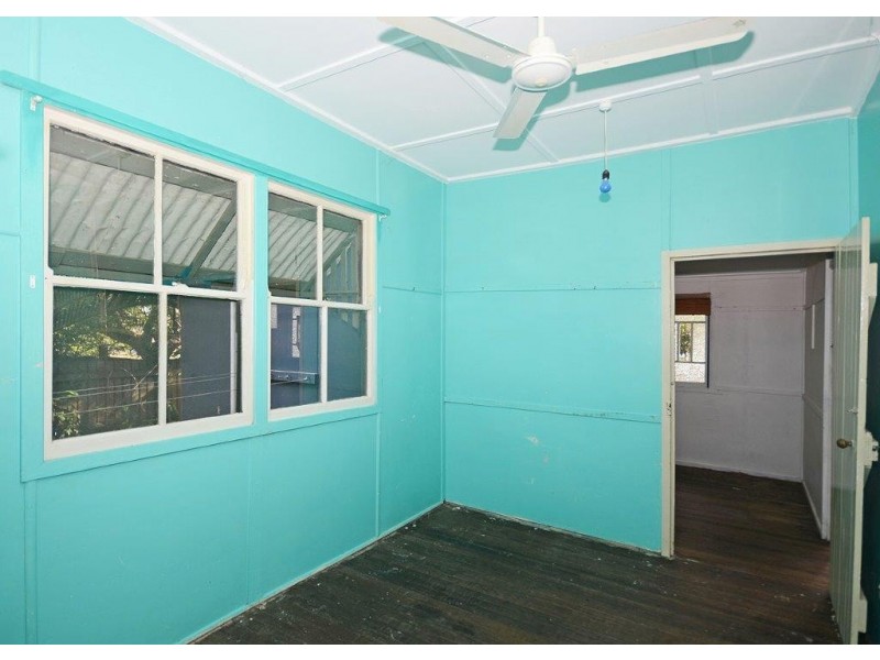 7 Hibiscus Street, Urangan QLD 4655