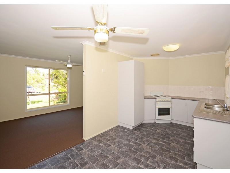 12 Jennylee Close, Urangan QLD 4655