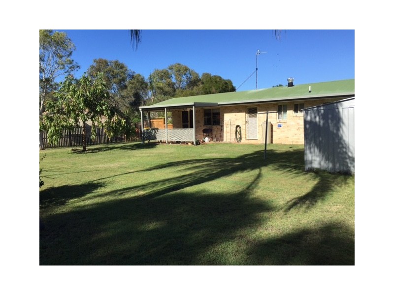 12 Jennylee Close, Urangan QLD 4655