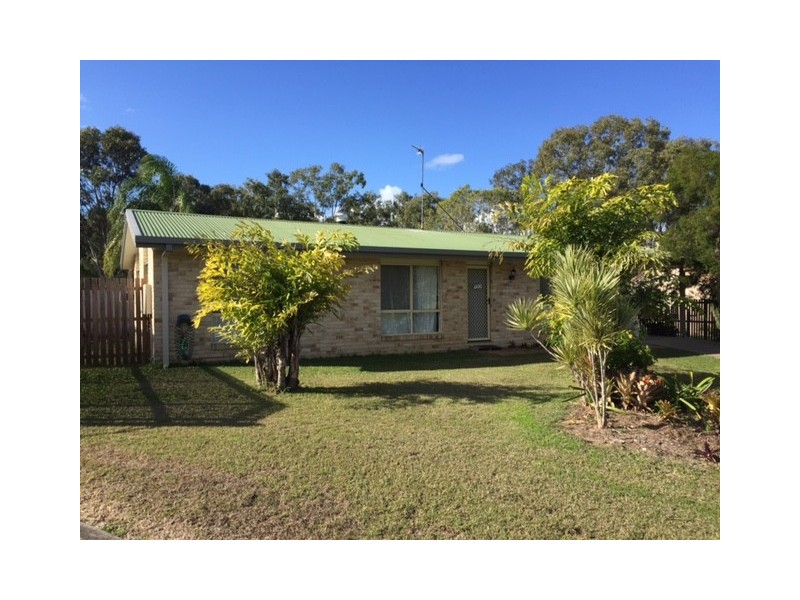 12 Jennylee Close, Urangan QLD 4655