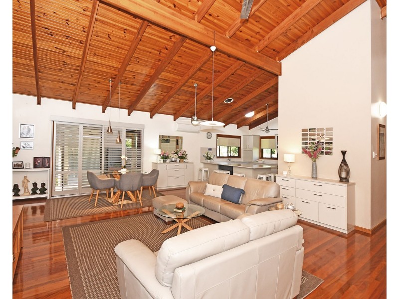 7 Windemere Road, Wondunna QLD 4655