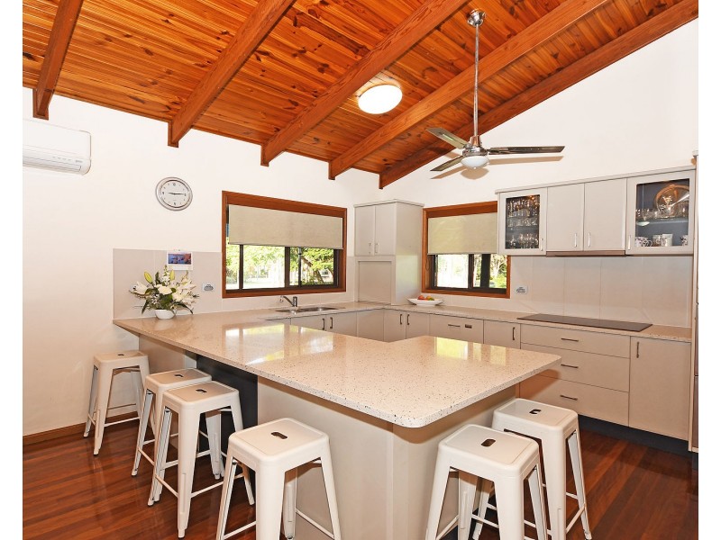 7 Windemere Road, Wondunna QLD 4655