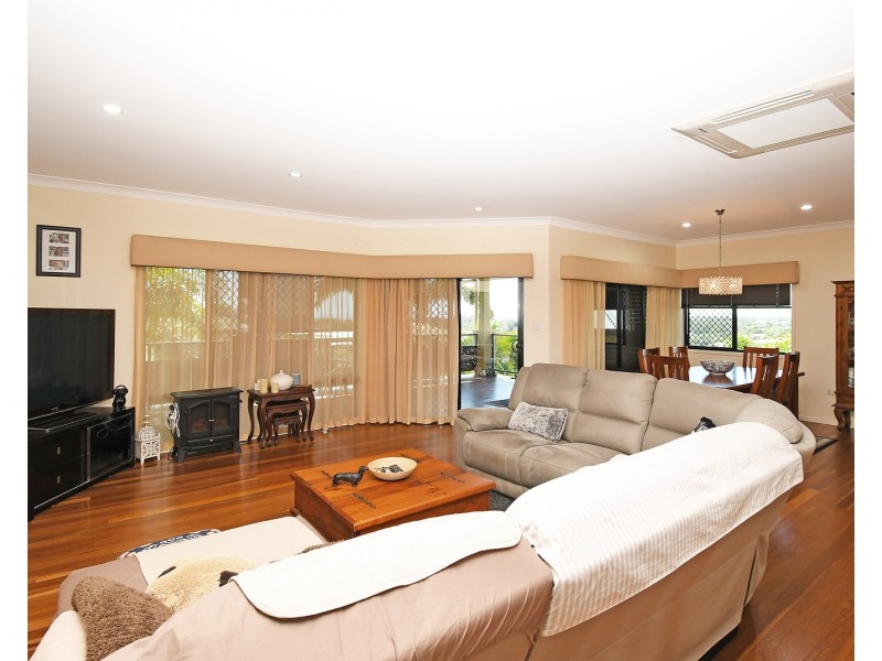 5 Eurong Avenue, Pialba QLD 4655