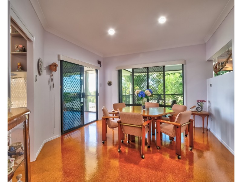 10-12 Doss Court, Urraween QLD 4655