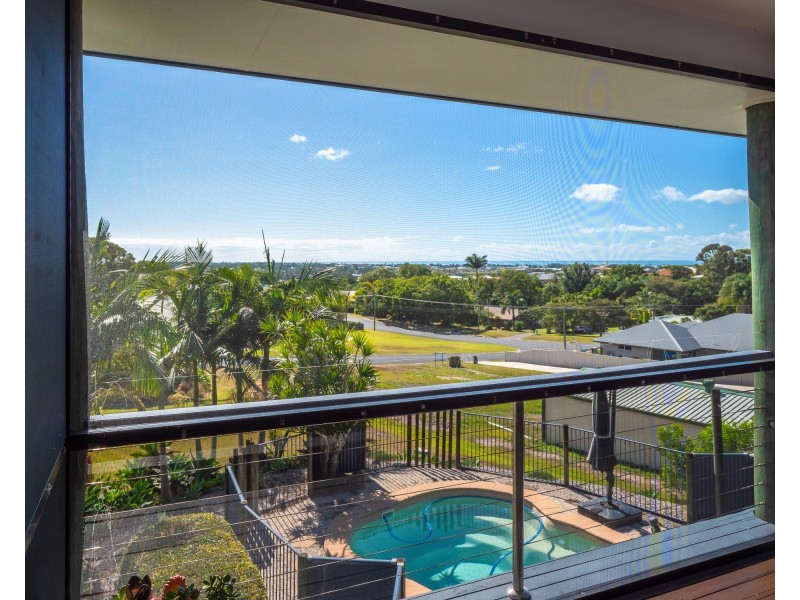 10-12 Doss Court, Urraween QLD 4655