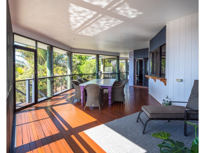 10-12 Doss Court, Urraween QLD 4655