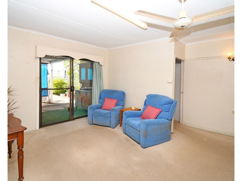 129 Long Street, Point Vernon QLD 4655