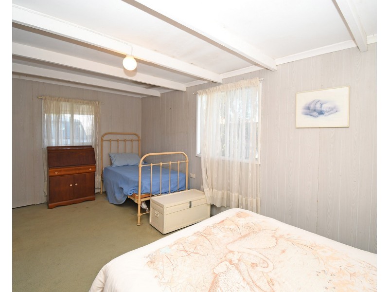 129 Long Street, Point Vernon QLD 4655