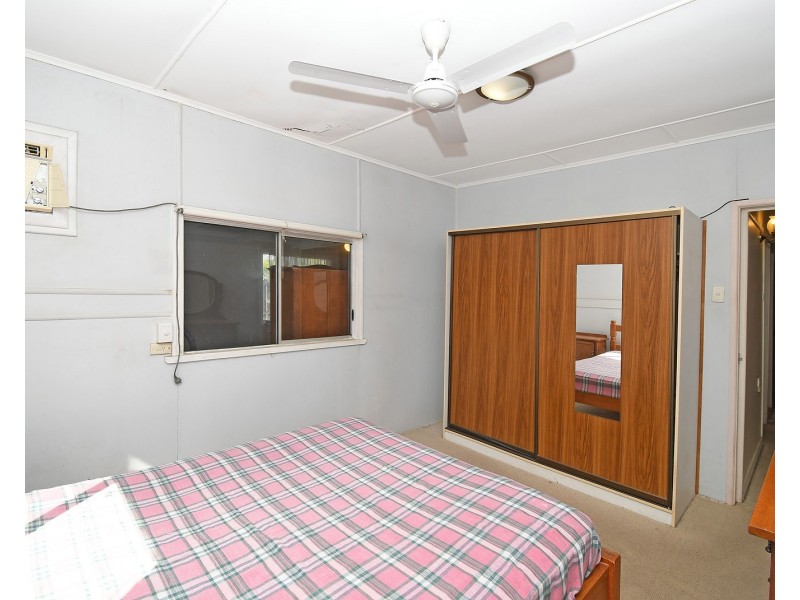129 Long Street, Point Vernon QLD 4655