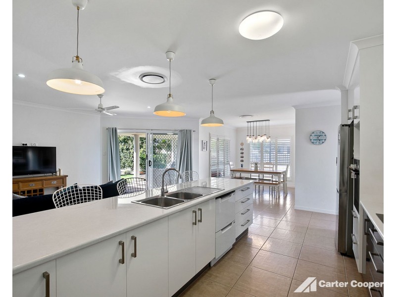 11 Duke Court, Urraween QLD 4655