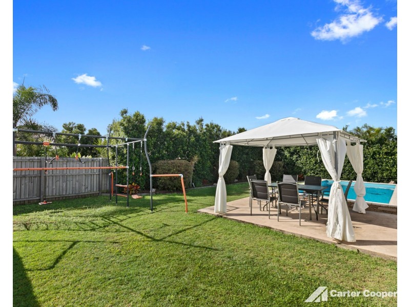 11 Duke Court, Urraween QLD 4655