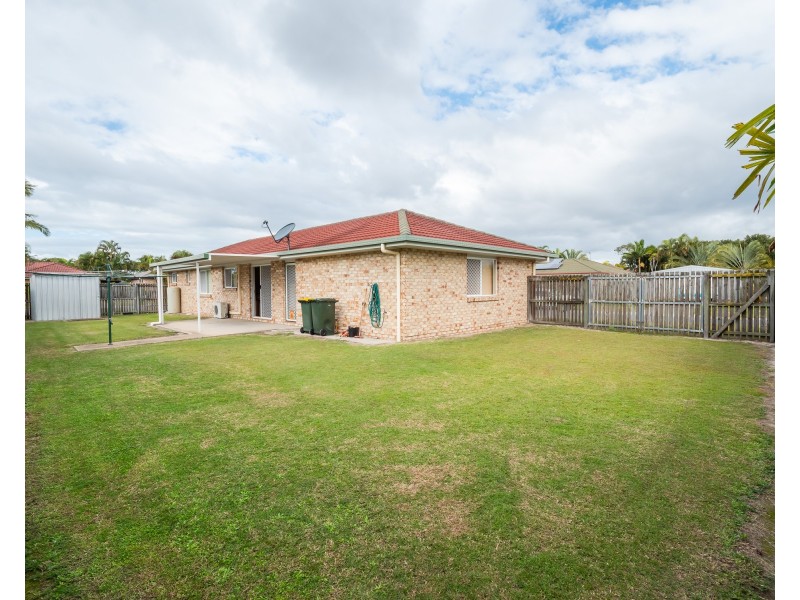1 Elliot Court, Eli Waters QLD 4655