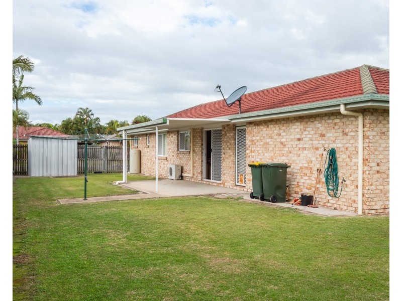 1 Elliot Court, Eli Waters QLD 4655