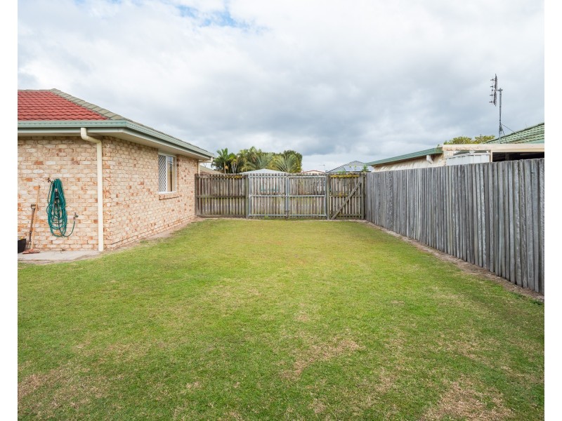 1 Elliot Court, Eli Waters QLD 4655