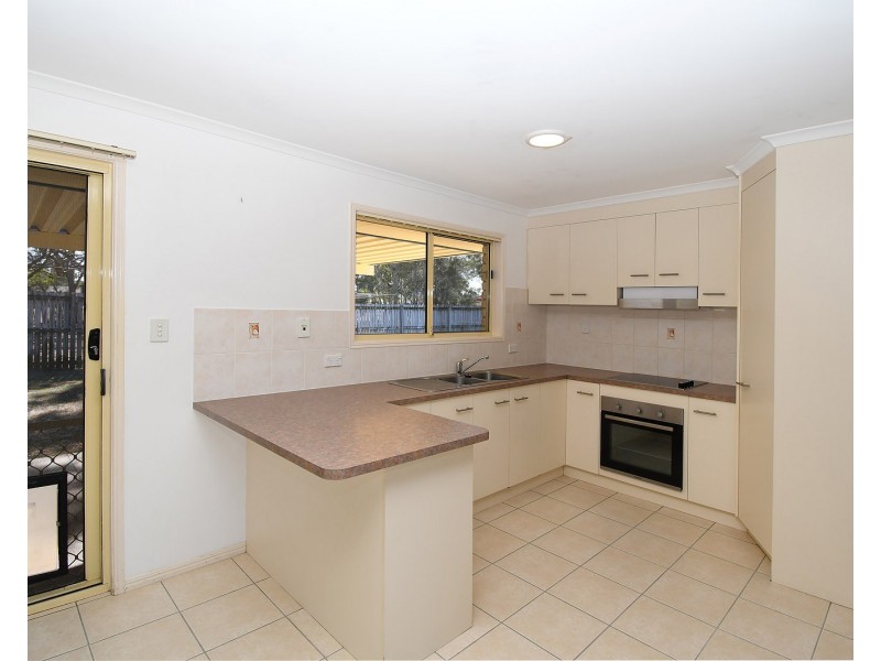 27 Sharyn Court, Point Vernon QLD 4655