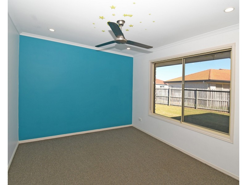 27 Sharyn Court, Point Vernon QLD 4655