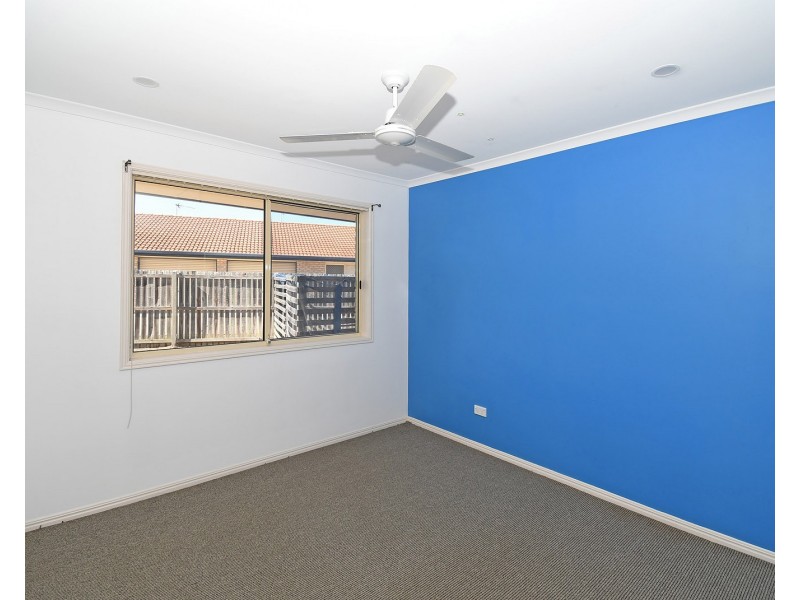 27 Sharyn Court, Point Vernon QLD 4655