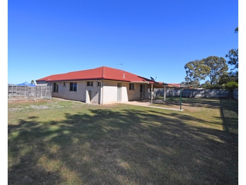 27 Sharyn Court, Point Vernon QLD 4655