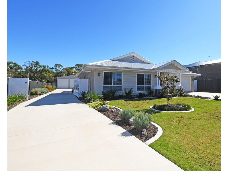 9 Bonita Court, Urangan QLD 4655