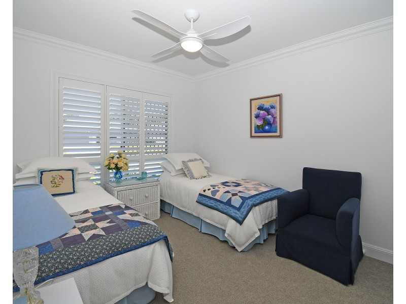 9 Bonita Court, Urangan QLD 4655