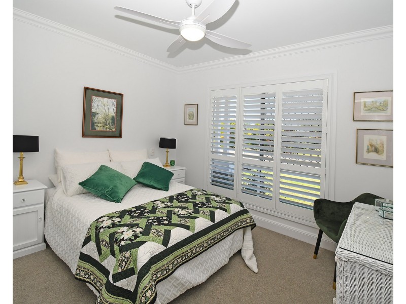 9 Bonita Court, Urangan QLD 4655