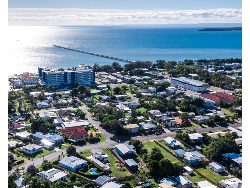45 Shell Street, Urangan QLD 4655
