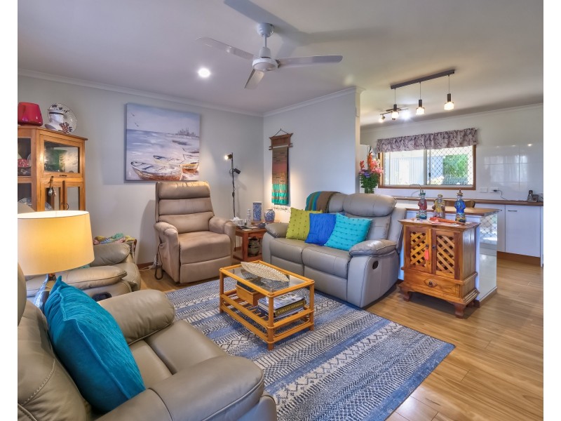 5 Capri Court, Point Vernon QLD 4655