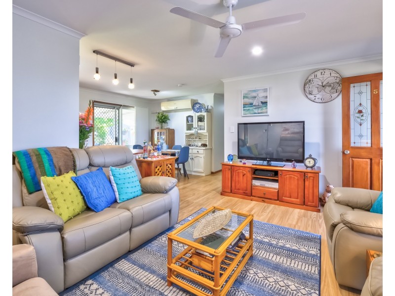 5 Capri Court, Point Vernon QLD 4655