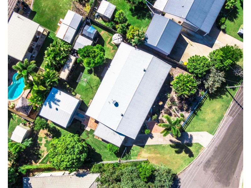 5 Capri Court, Point Vernon QLD 4655