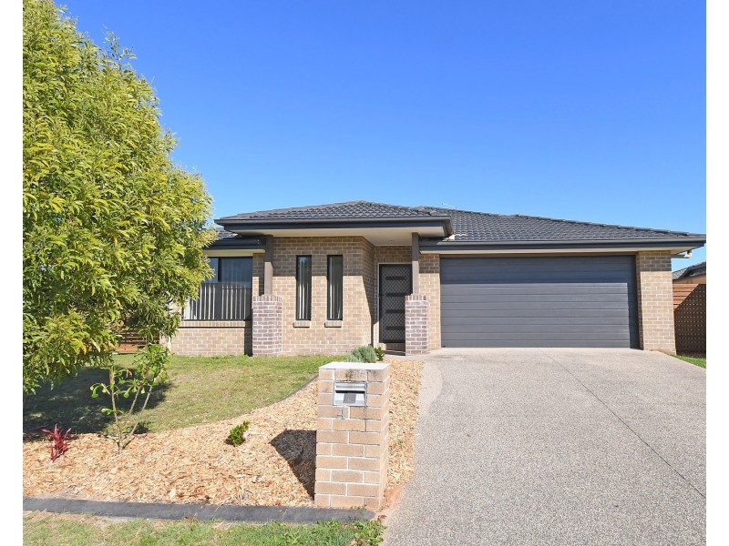 4 Mawson Court, Urraween QLD 4655
