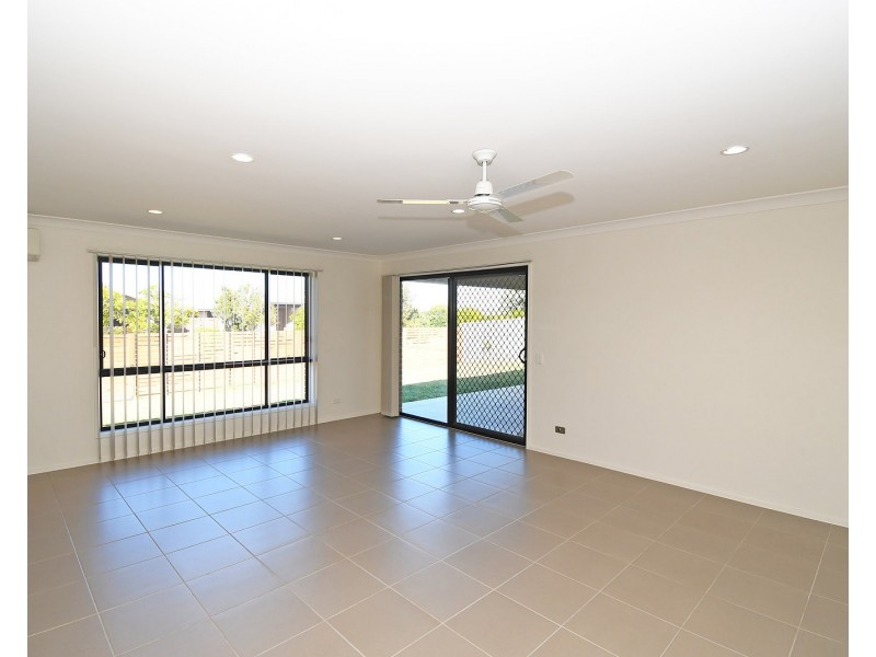 4 Mawson Court, Urraween QLD 4655