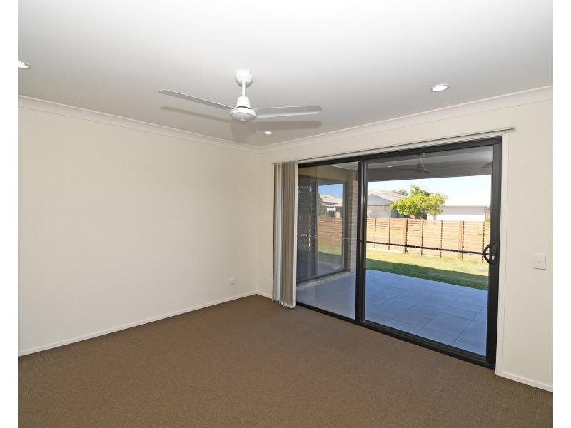4 Mawson Court, Urraween QLD 4655