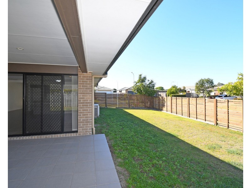4 Mawson Court, Urraween QLD 4655