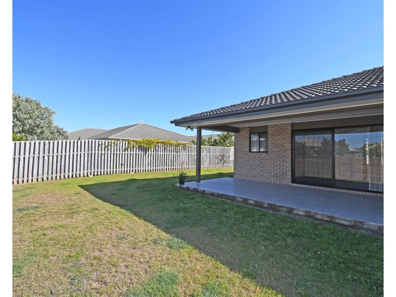 4 Mawson Court, Urraween QLD 4655