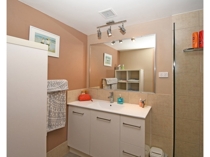 20/386 Esplanade, Torquay QLD 4655