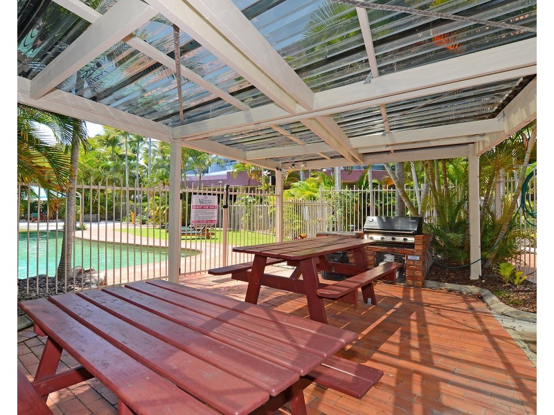 20/386 Esplanade, Torquay QLD 4655