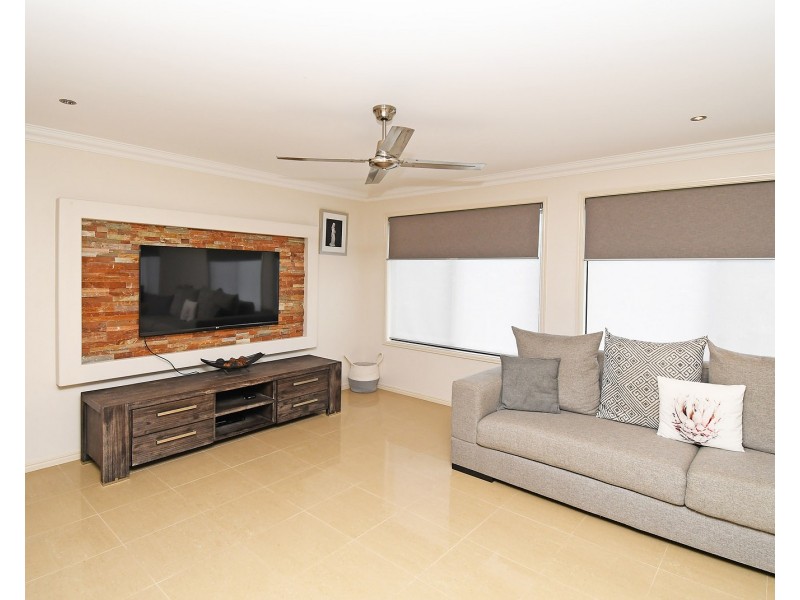 15 Bay Breeze Close, Wondunna QLD 4655