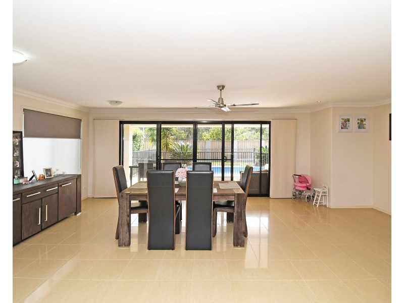 15 Bay Breeze Close, Wondunna QLD 4655