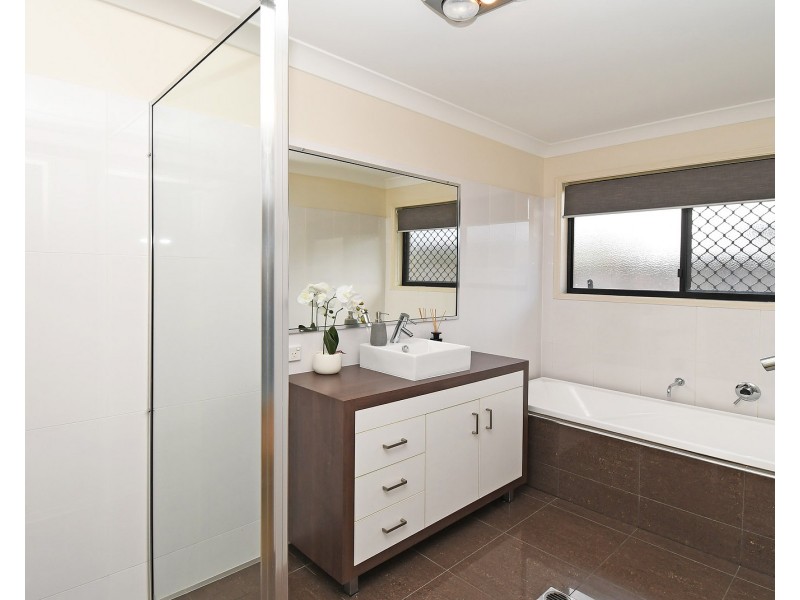 15 Bay Breeze Close, Wondunna QLD 4655