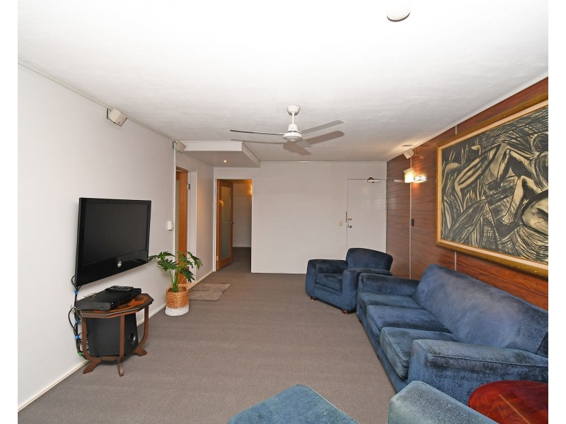 2/242 Esplanade, Pialba QLD 4655