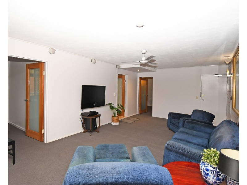 2/242 Esplanade, Pialba QLD 4655