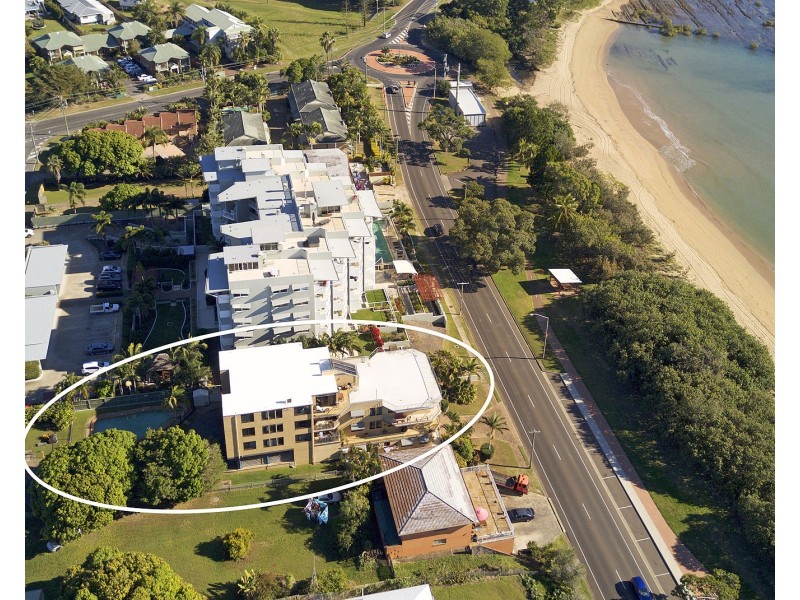 2/242 Esplanade, Pialba QLD 4655